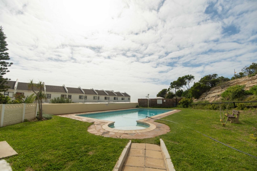 2 Bedroom Property for Sale in Humewood Eastern Cape